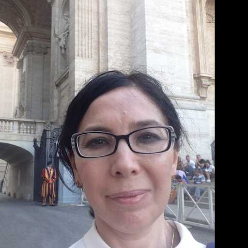 Profile image for pet sitter Aigul