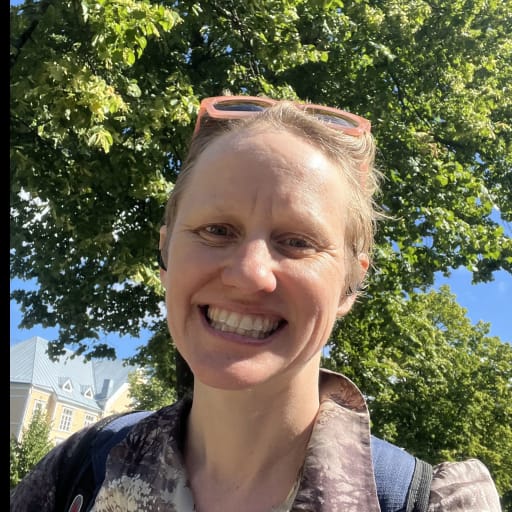Profile image for pet sitter Deb
