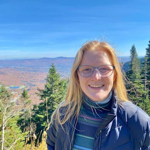 Profile image for pet sitter Caroline