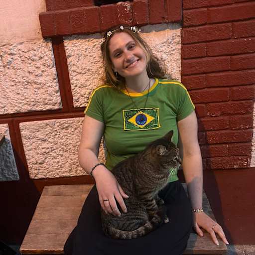 Profile image for pet sitter Isabela