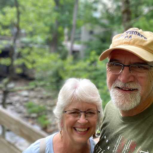 Profile image for pet sitters Beth & Mark
