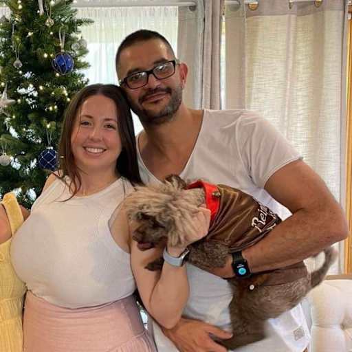 Profile image for pet sitters Nicholas & Shenai