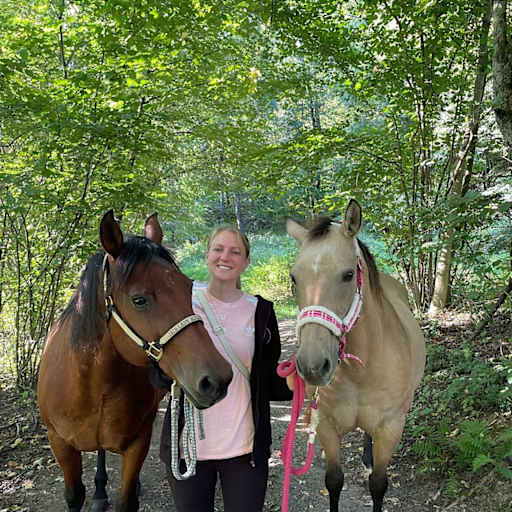 Profile image for pet sitter Thalia