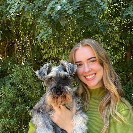 Profile image for pet sitter Paige