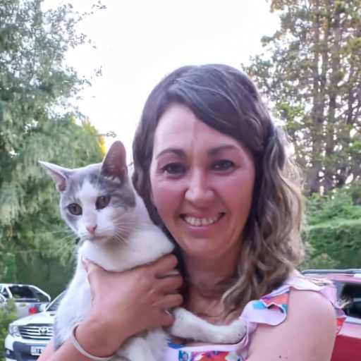 Profile image for pet sitter Juliana