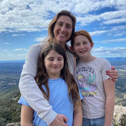 Profile image for pet sitter jennifer
