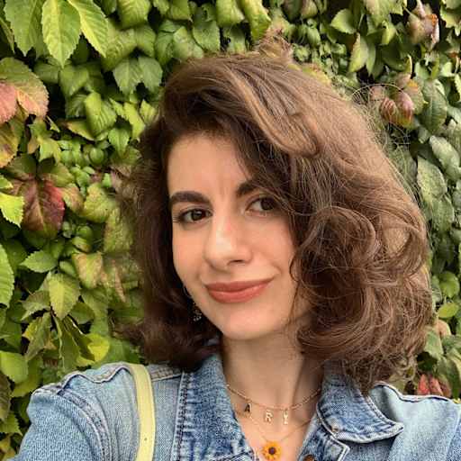 Profile image for pet sitter Arielle