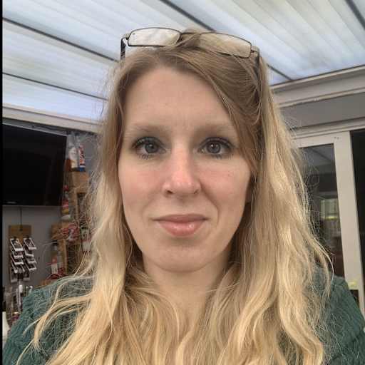 Profile image for pet sitter Claire