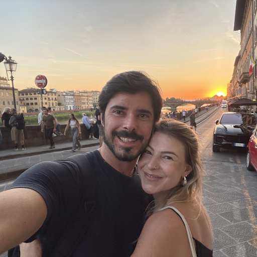 Profile image for pet sitters Sarah & Thiago
