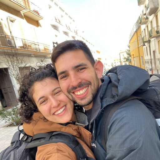Profile image for pet sitters Roni & Israel