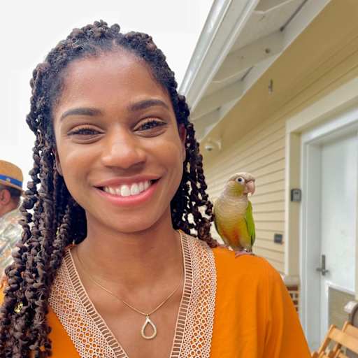 Profile image for pet sitter Sierra