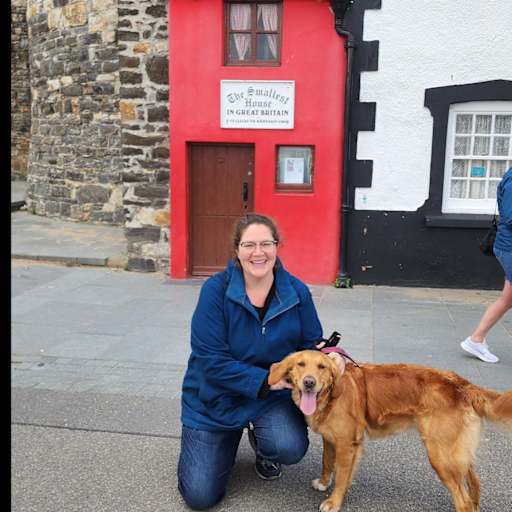 Profile image for pet sitter Julie