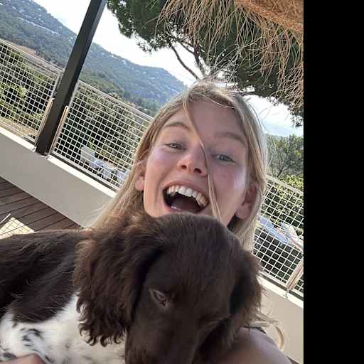 Profile image for pet sitter Charlotte