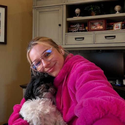 Profile image for pet sitter Allie
