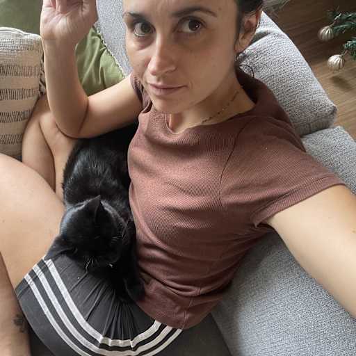 Profile image for pet sitter Margaux