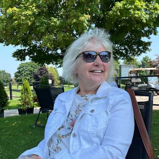 Profile image for pet sitter Sharon