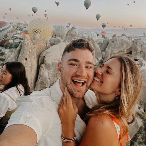 Profile image for pet sitters Stephanie & Nicolas