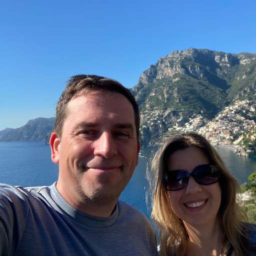 Profile image for pet sitters Ana Beatriz & Jason