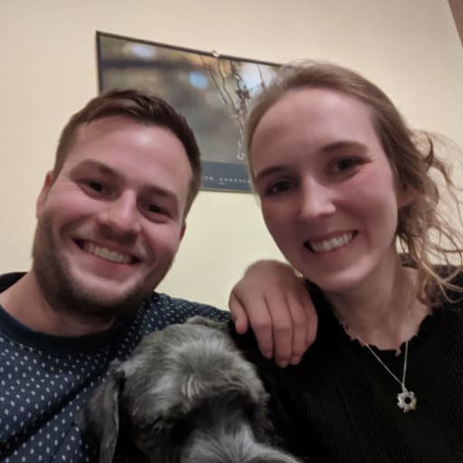 Profile image for pet sitters Yannik & Anna