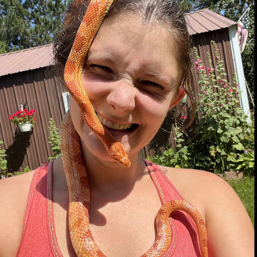 Profile image for pet sitter Samantha