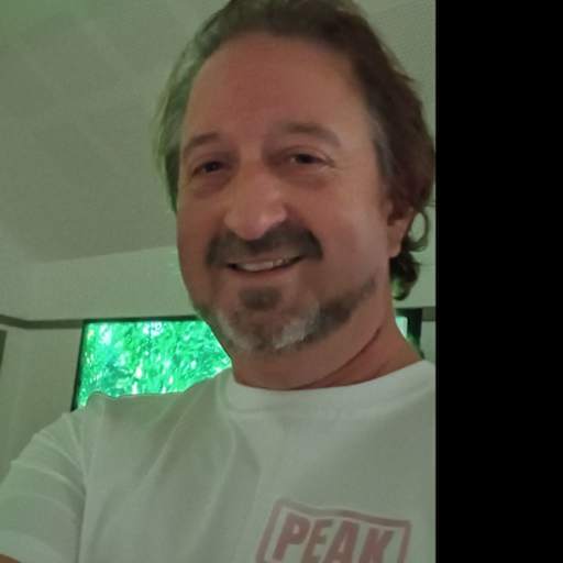 Profile image for pet sitter ANDREW