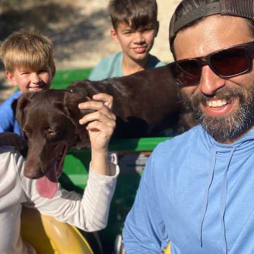 Profile image for pet sitters Joy & Joshua