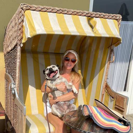 Profile image for pet sitter Sabrina