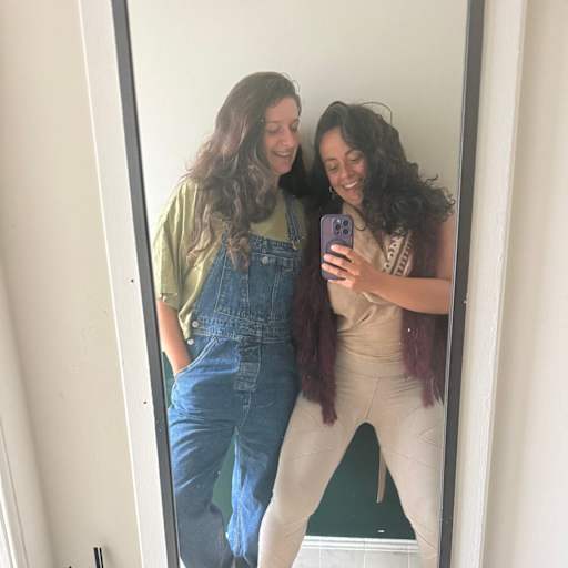 Profile image for pet sitters Lucia & Ines