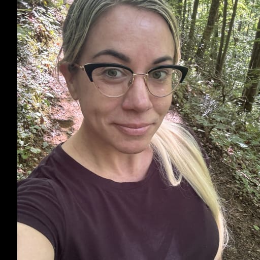 Profile image for pet sitter Heather