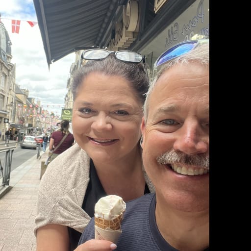 Profile image for pet sitters Doug & Debbie