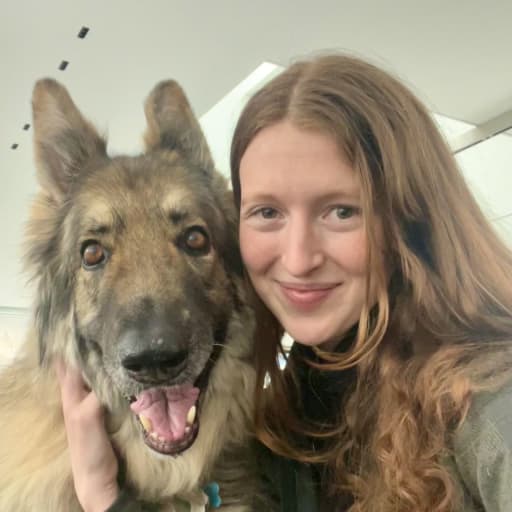 Profile image for pet sitter Rhiannon