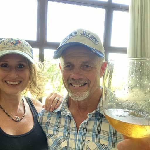 Profile image for pet sitters Andra & Terry