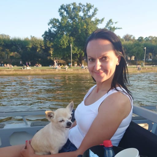 Profile image for pet sitter Helena
