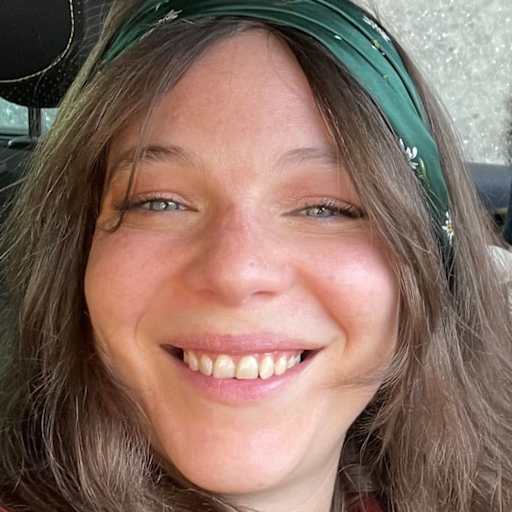 Profile image for pet sitter isabelle