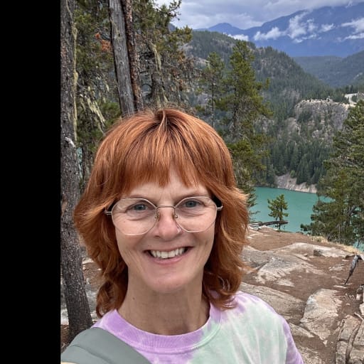 Profile image for pet sitter cindy