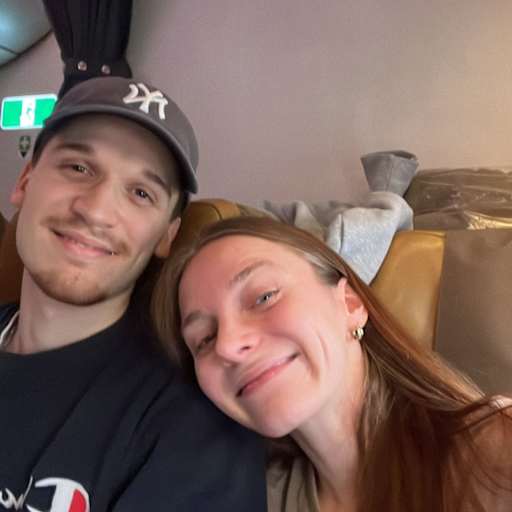 Profile image for pet sitters Alexa & Luca