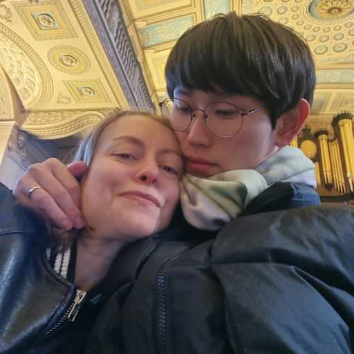 Profile image for pet sitter Kaia&Taehwan