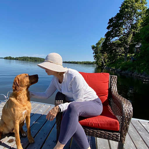 Profile image for pet sitter Leslie