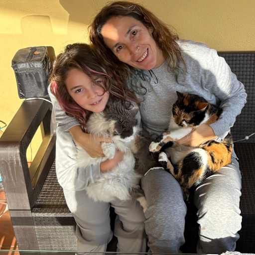 Profile image for pet sitters Diego & Carolina