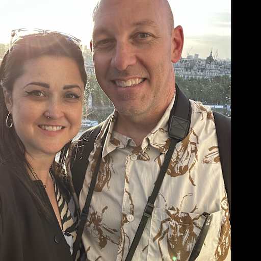 Profile image for pet sitters Sophie & Mike