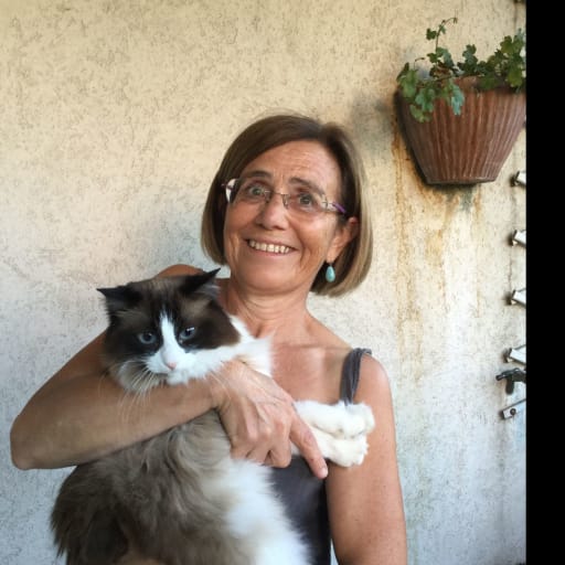 Profile image for pet sitter Marcella