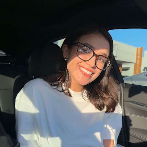 Profile image for pet sitter Alyanna