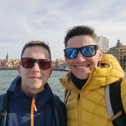 Profile image for pet sitters Francisco & Leandro