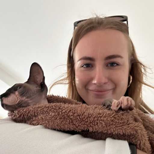 Profile image for pet sitters Daniela & Joshua