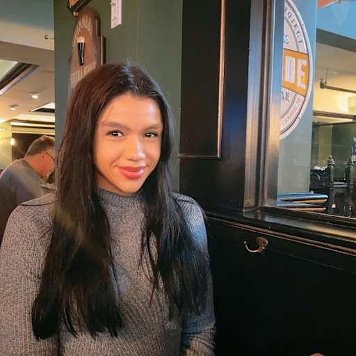 Profile image for pet sitter lovie