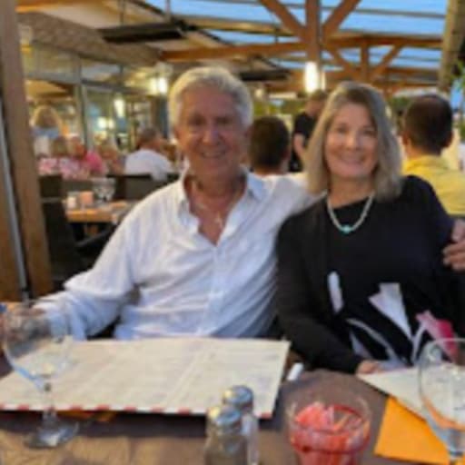 Profile image for pet sitters Anastasios Nicholas Varzos & Jane Ellen