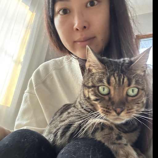 Profile image for pet sitter Hiroko
