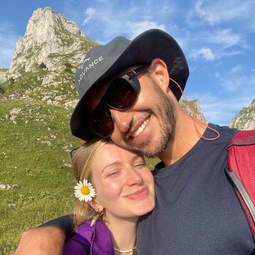 Profile image for pet sitters Michaela & Julien