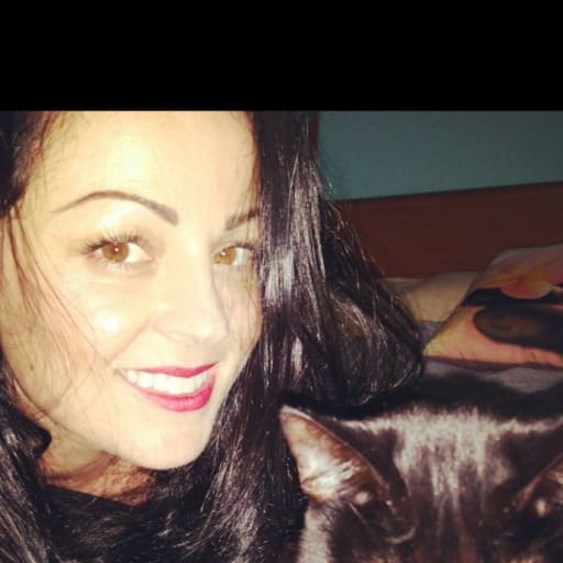 Profile image for pet sitter Veronica