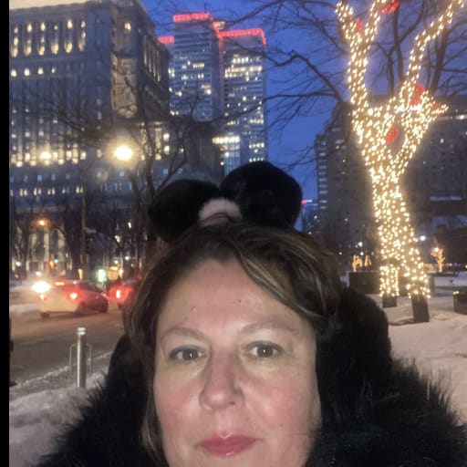 Profile image for pet sitter Beth